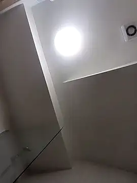 Snapshot of maciej chatting on March 2025 05:21:02 AM maciej online show from March 2025 05:21:02 AM