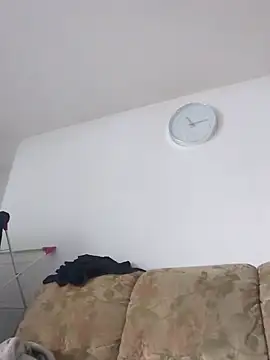 Snapshot of maciej chatting on September 2025 06:50:02 AM maciej online show from September 2025 06:50:02 AM