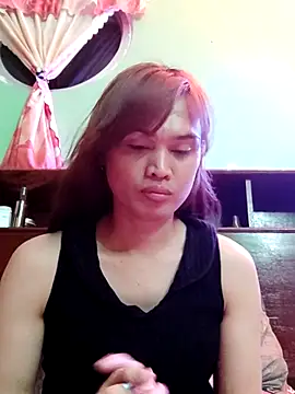 Snapshot of QueenSoreal chatting on October 2025 04:07:01 PM QueenSoreal online show from October 2025 04:07:01 PM