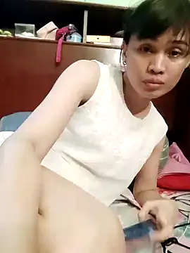 QueenSoreal online show from August 2026 07:44:02 AM
