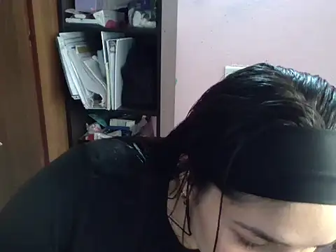 sara 110323 online show from November 2025 05:48:01 PM