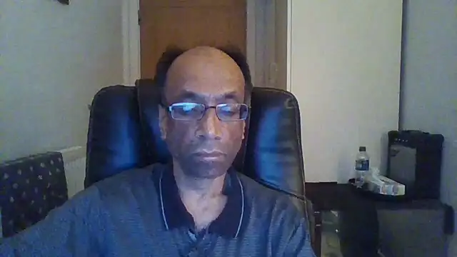 rauncher1 online show from September 2025 11:52:01 PM