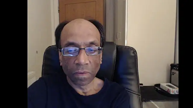 rauncher1 online show from April 2026 10:15:01 PM
