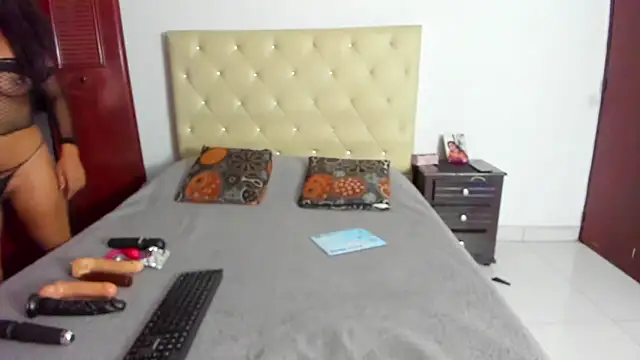 Snapshot of LUISSA_ chatting on March 2025 01:21:01 PM LUISSA online show from March 2025 01:21:01 PM