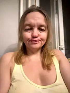 Susanel online show from December 2024 09:17:01 PM