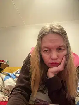 Susanel online show from December 2024 10:07:02 PM