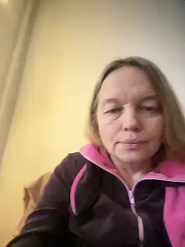 Susanel online show from December 2024 10:50:02 AM