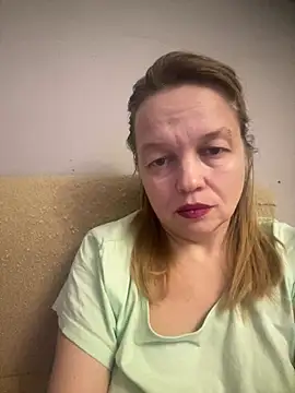 Susanel online show from January 2025 06:09:01 PM