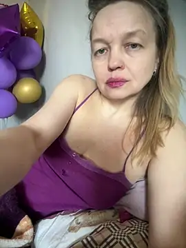 Susanel online show from March 2025 09:05:01 AM