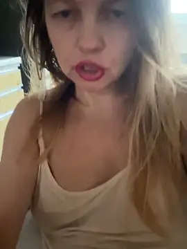 Susanel online show from October 2025 11:05:01 AM