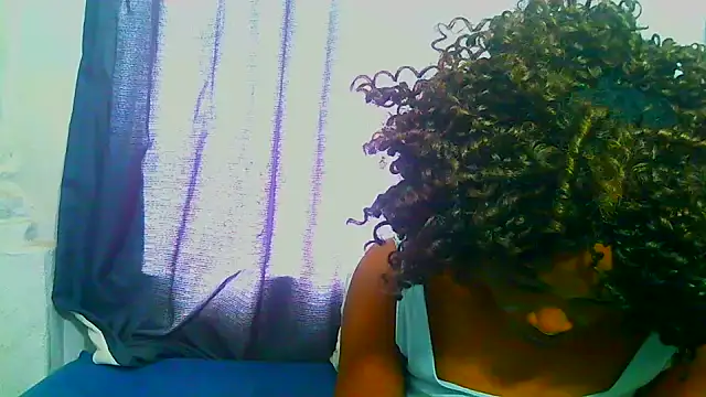 Snapshot of freaky_naughty chatting on February 2025 12:11:02 PM freaky naughty online show from February 2025 12:11:02 PM