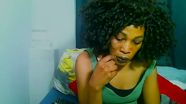 Snapshot of freaky_naughty chatting on October 2025 05:23:02 PM freaky naughty online show from October 2025 05:23:02 PM