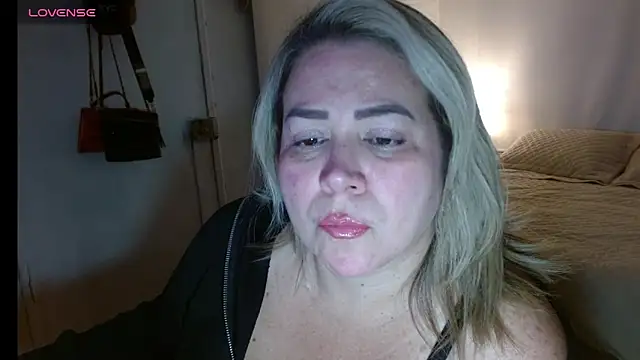 bella savati online show from October 2025 11:14:02 PM