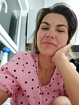 FeliciaKrige online show from April 2026 10:58:01 PM