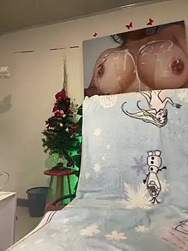 SQUIRTINGQUEEN11 online show from November 2025 02:44:02 AM