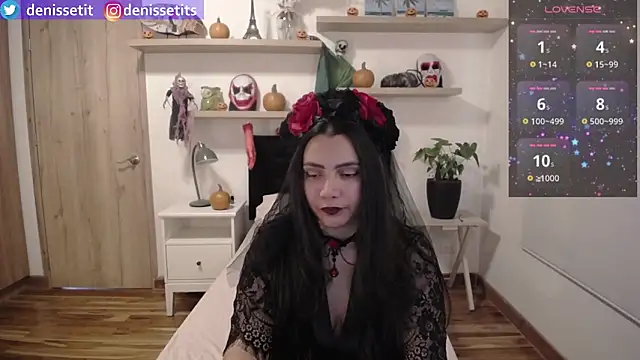 Snapshot of DenisseTits chatting on October 2025 08:21:02 PM DenisseTits online show from October 2025 08:21:02 PM