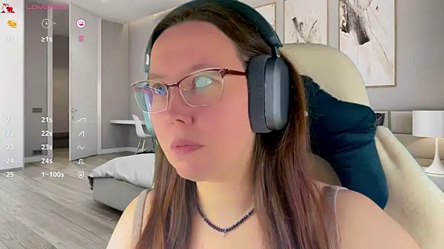 Victoria Romans online show from April 2026 01:15:01 PM