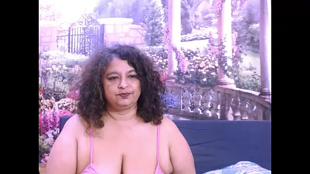 Snapshot of indianstar75 chatting on February 2025 12:06:02 AM indianstar75 online show from February 2025 12:06:02 AM
