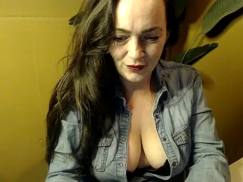 cloe85nl online show from December 2024 01:34:02 PM