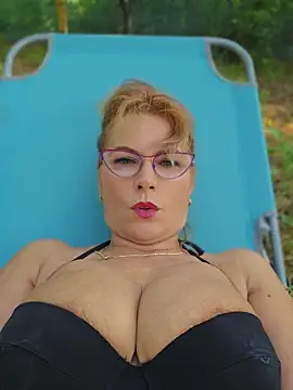 elacoquette online show from June 2026 03:36:01 PM