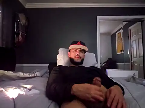 gardy8585 online show from January 2025 09:50:01 PM