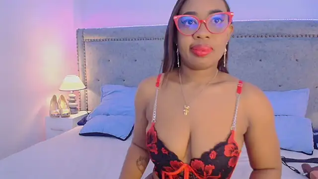 CaseyMoon online show from June 2026 12:19:01 PM