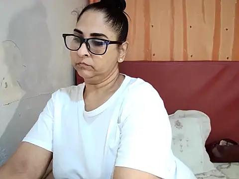 Snapshot of Indiankushy chatting on September 2025 04:51:02 PM Indiankushy online show from September 2025 04:51:02 PM