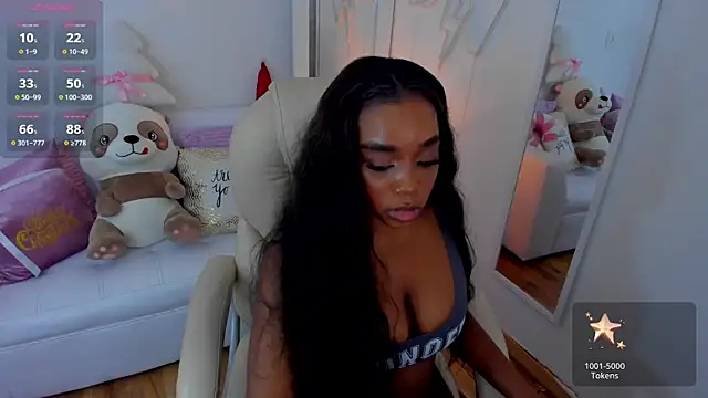 Snapshot of zobe_love chatting on December 2024 11:42:01 PM zobe love online show from December 2024 11:42:01 PM