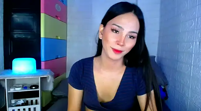 Snapshot of urnaughtydolly69 chatting on December 2024 01:42:02 PM urnaughtydolly69 online show from December 2024 01:42:02 PM