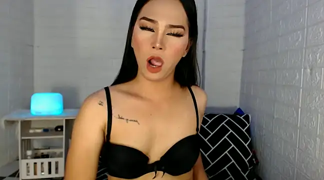 Snapshot of urnaughtydolly69 chatting on January 2025 07:25:02 AM urnaughtydolly69 online show from January 2025 07:25:02 AM