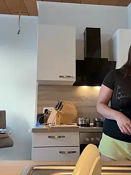 Viola Beck online show from July 2026 03:47:01 PM