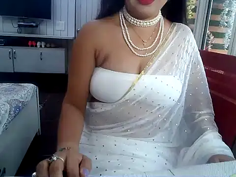 Snapshot of yourradhika chatting on October 2025 08:20:02 AM yourradhika online show from October 2025 08:20:02 AM