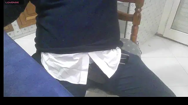 Snapshot of polloiw chatting on March 2026 12:11:01 PM polloiw online show from March 2026 12:11:01 PM