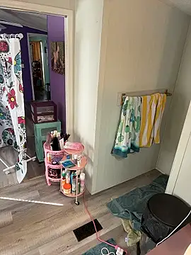 Snapshot of lolabunny9 chatting on January 2026 04:01:02 PM lolabunny9 online show from January 2026 04:01:02 PM