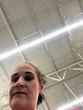 Snapshot of lolabunny9 chatting on January 2026 07:11:01 PM lolabunny9 online show from January 2026 07:11:01 PM