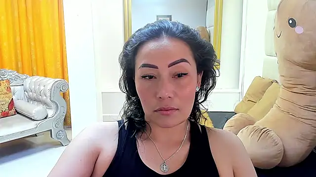 Snapshot of gaby_trent chatting on December 2024 05:48:01 PM gaby trent online show from December 2024 05:48:01 PM