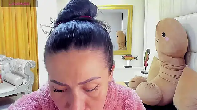 Snapshot of gaby_trent chatting on January 2025 07:26:02 PM gaby trent online show from January 2025 07:26:02 PM