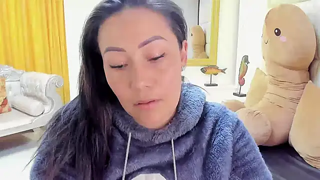 Snapshot of gaby_trent chatting on February 2025 04:52:01 PM gaby trent online show from February 2025 04:52:01 PM