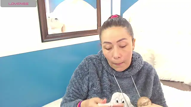 Snapshot of gaby_trent chatting on February 2025 04:48:01 PM gaby trent online show from February 2025 04:48:01 PM