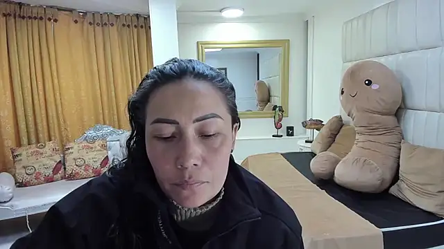 Snapshot of gaby_trent chatting on September 2025 01:24:02 PM gaby trent online show from September 2025 01:24:02 PM