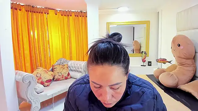 Snapshot of gaby_trent chatting on September 2025 12:52:01 PM gaby trent online show from September 2025 12:52:01 PM