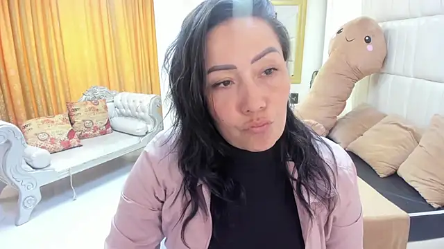 Snapshot of gaby_trent chatting on October 2025 03:12:02 PM gaby trent online show from October 2025 03:12:02 PM