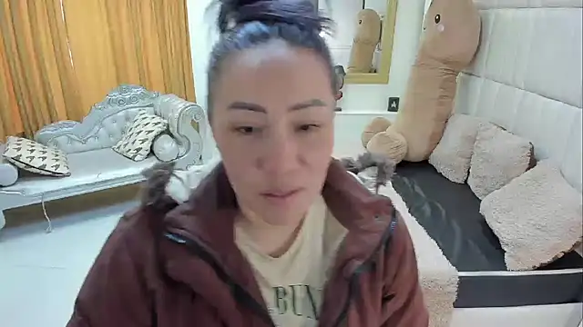 gaby trent online show from April 2026 04:33:02 PM