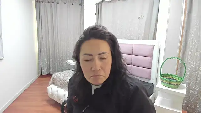 gaby trent online show from June 2026 03:44:01 PM
