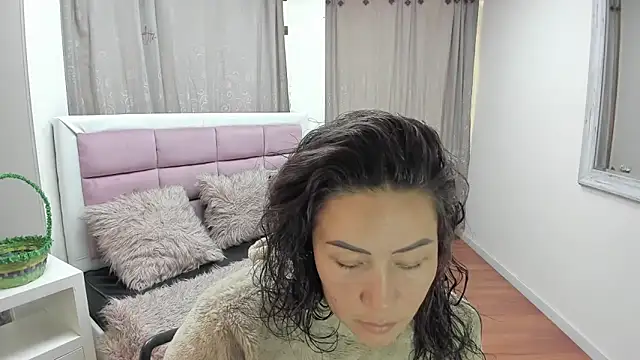 gaby trent online show from June 2026 03:53:01 PM