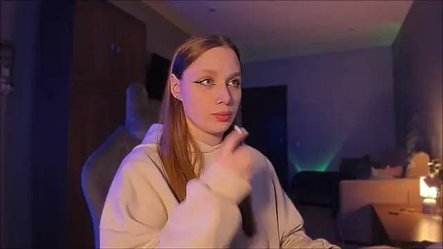 Snapshot of Rachel_Ro chatting on December 2024 12:30:01 AM Rachel Ro online show from December 2024 12:30:01 AM