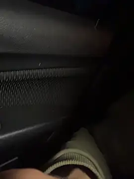 Av0caT online show from March 2026 06:33:01 PM