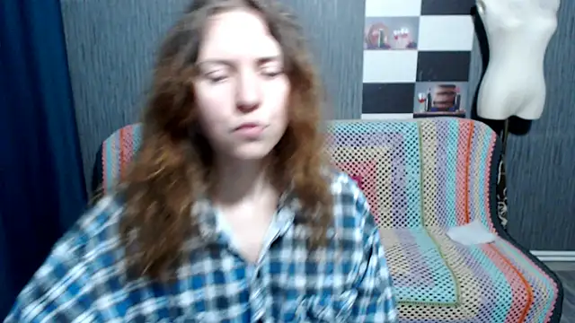 Snapshot of pa1e_pr1ncess chatting on March 2026 05:18:01 AM pa1e pr1ncess online show from March 2026 05:18:01 AM