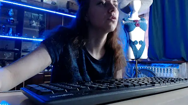 Snapshot of pa1e_pr1ncess chatting on April 2026 06:28:01 AM pa1e pr1ncess online show from April 2026 06:28:01 AM