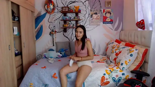 LinzyBaner online show from March 2026 09:30:01 PM